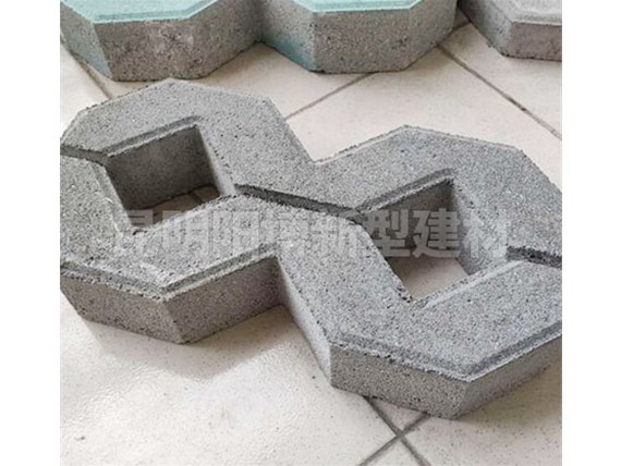 昆明八字植草砖在园林设计中的应用优势有哪些呢？