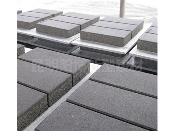 水泥制品在道路建设中的优势有哪些？云南阳博水泥制品厂家分享